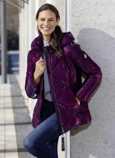 Funktionsjacke mit abnehmbarer Kapuze, Magenta, Größe 48 von BADER