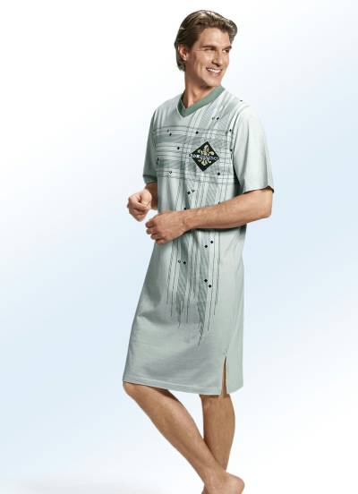 Nachthemd mit platziertem Druck und V-Ausschnitt, kurzarm, Hellgrün-Zeder-Bunt, Größe 50 von BADER