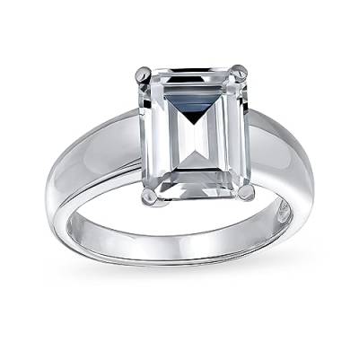 Personalisieren Sie Den Zeitlosen Klassischen Art Deco Stil 3CT AAA CZ Solitär Rechteck Radiant Smaragdschliff Verlobungsring Für Frauen .925 Sterlingsilber Plain Wide Band Customizable von Bling Jewelry