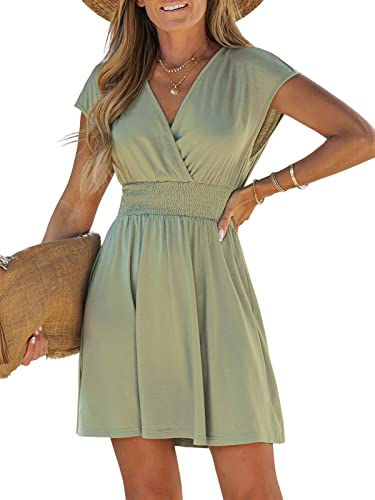 CUPSHE Damen Sommerkleid V Ausschnitt Wickeloptik Kurze Freizeitkleider Tunika Elegant Smocked Mini Dress Grün S von CUPSHE