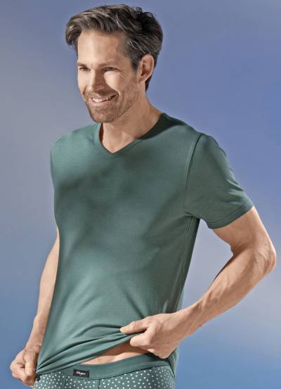 Dreierpack Shirts mit V-Ausschnitt, uni, 2X Grün, 1X Marine, Größe 7 von GLEYMOR