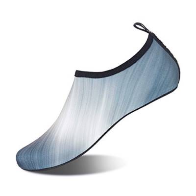 HMIYA Badeschuhe Strandschuhe Wasserschuhe Aquaschuhe Schwimmschuhe Surfschuhe Barfuß Schuhe für Damen Herren(Farbverlauf grau,44-45 EU) von HMIYA