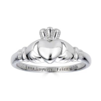 Kleine Schätze 925 Sterling Silber Love Loyalty Friendship graviert Claddagh Ring von Kleine Schätze