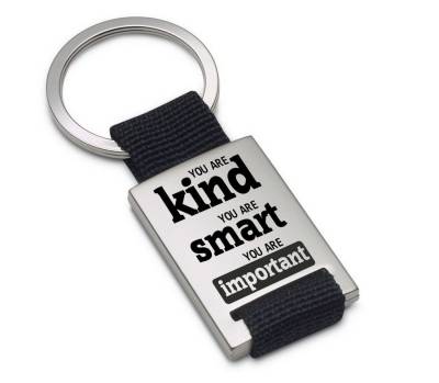 Lieblingsmensch Schlüsselanhänger You are kind - You are smart... - ein tolles Geschenk &Glücksbringer (Schlüsselanhänger mit Gravur, inklusive Schlüsselring), Robuste und filigrane Lasergravur von Lieblingsmensch