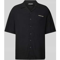 Pegador Regular Fit Freizeithemd mit Label-Stitching in Black, Größe M von Pegador