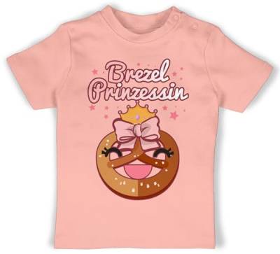 Baby T-Shirt Mädchen Jungen - Kompatibel Oktoberfest Outfit - Brezel Prinzessin mit Krone - 12/18 Monate - Babyrosa - trachtenshirt bayrisch Shirt trachtenshirts Bayern Tshirt Trachten tischert von Shirtracer