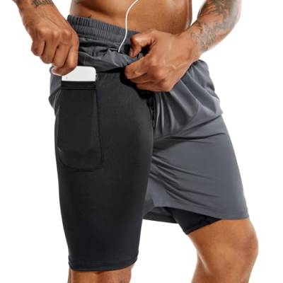 TENJOY Herren 2 in 1 Laufshorts 5 Zoll, schnell trocknende Gym Sport Workout Shorts mit Handytasche Dunkelgrau S von TENJOY