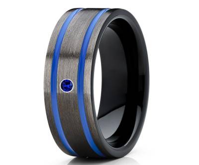 Blauer Ehering, Hartmetall Ring, Jahrestag Ring, Herren & Frauen, Verlobungsband, Schwarzer Ehering, Blauer Saphir Ring, Comfort Fit Ring von YorksJewelryDesign