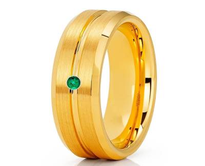 Gelbgold Ehering, Wolfram Ehering, Smaragd Ehering, Hartmetall Ring, Jahrestag Ring, Verlobungsring, Unikat Bänder von YorksJewelryDesign