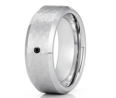 Schwarzer Diamant Ring, Hartmetall Ring, 8mm Ehering, 6mm Ehering, Gehämmerter Wolfram Ring, Schwarzer Ring, Verlobungsband von YorksJewelryDesign