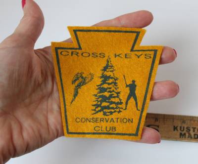 Vintage Kreuz Schlüssel Pa Conservation Club, East Waterford Juniata County Pennsylvania Old Felt Patch Aus Kreuztasten Erhaltung von michellewvintage