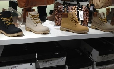 Soll ich mir ein Paar der Schuhe noch kaufen? Wuerdet ihr die im Frühling noch tragen? Kommis bitte ;D