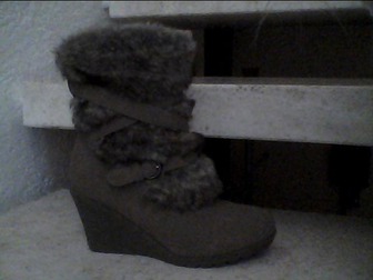 wie findet ihr die,für denn Herbst???
          ich liebe die:)
P.S.sorry wegen der quali:)