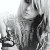 Schaut mal bei mir vorbei auf http://onlyblondie.tumblr.com/ würd mich freuen ;)