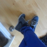 Zu welchen Outfits passen diese Schuhe?