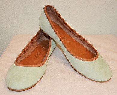 Welche Farbe ist schöner?

http://onceuponatime-lexis.blogspot.de/