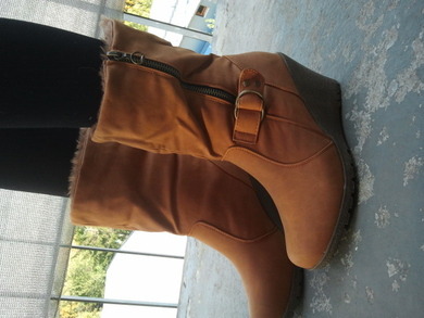 Alsooo:
So sind sie als Stiefel... Alsooo:
So sind sie als Stiefel...