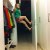 meine freundin .! bitte tipps sie hat die app nch und wollte dass ichs renstell.!