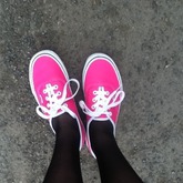 Also ich liebe die Marke Vans <3und ihr??