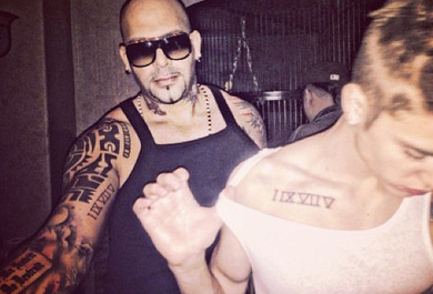 Justin Bieber hat jetzt auch ein römisches Zahlen-Tattoo! Wie findest Du es? (Bild: Instagram)