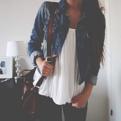 weiss jemand wo es solche jeans jacken gibt? ;)