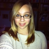 Mit oder ohne Brille?
Was findet ihr besser?
Verbesserungen sind auch erlaubt! :)
(Sry für den doofen Gesichtsausdruck auf dem zweiten Bild! :o)