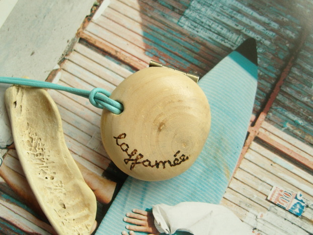 Foto Medaillon aufklappbar Treibholz 2 Aquamarin Foto Medaillon aufklappbar Treibholz 2 Aquamarin