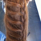 ich bin friseur und zeige euch meine neue flecht kreation;) wer findet es gut ?
