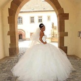 Wie findet Ihr das Hochzeitskleid?