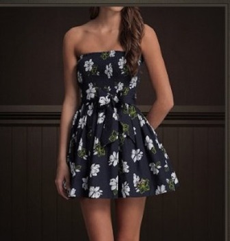 wie findet ihr das Kleid ?
