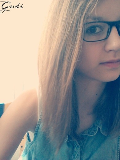 Welches kann ich für Facebook nehmen??
*.* :D <3 Welches kann ich für Facebook nehmen??
*.* :D <3