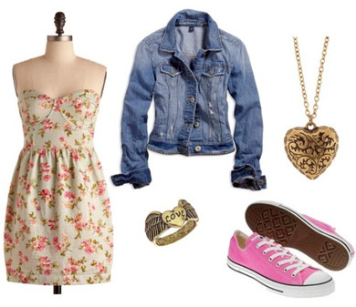 Wie findet ihr das Outfit?
Kommis bitte :D