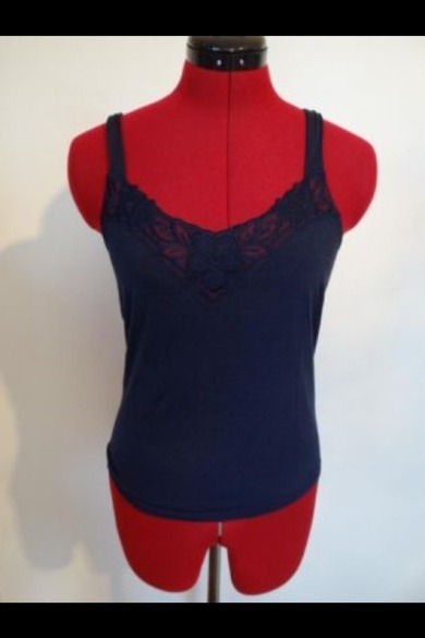 ganz schlichtes Top mit spitze heute gekauft ganz schlichtes Top mit spitze heute gekauft