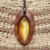 Thuja Maser Holzschmuck Anhänger Bernstein