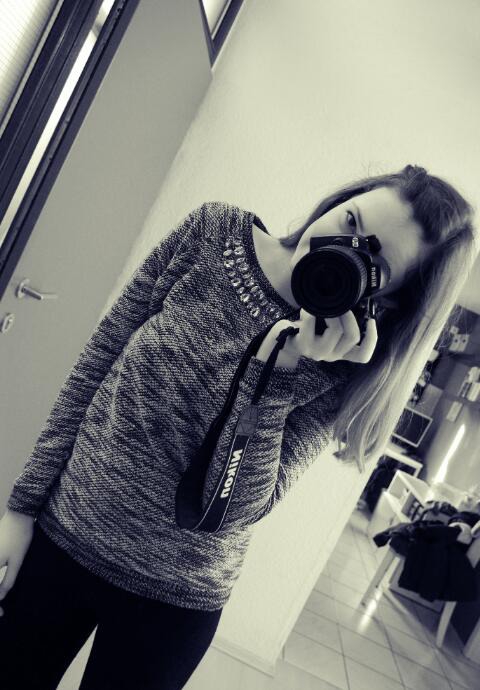 Hab jetzt instagram.. folgt mir ich folge auch zurück  #leaneudeck