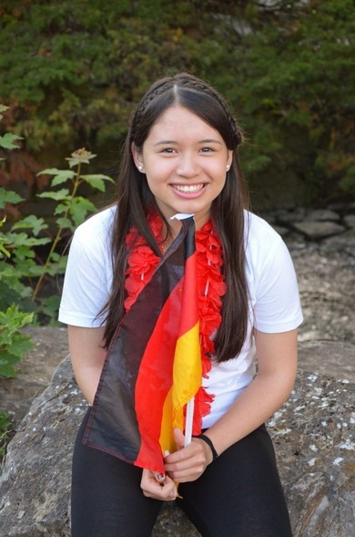 Hey Leute :) College mal fragen ob die haare da gut aussehen/ aussahen?? :) ist noch aus der EM-Zeit hehe xD