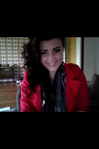 steht der rote Blazer mir ? :) steht der rote Blazer mir ? :)