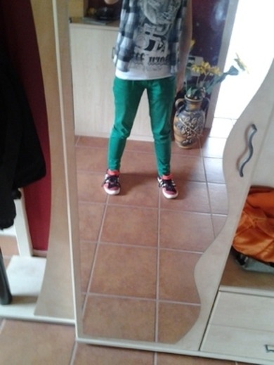 My today outfit! My school outfit! Sieht gut aus? Sorry schlechte quali! :-) My today outfit! My school outfit! Sieht gut aus? Sorry schlechte quali! :-)