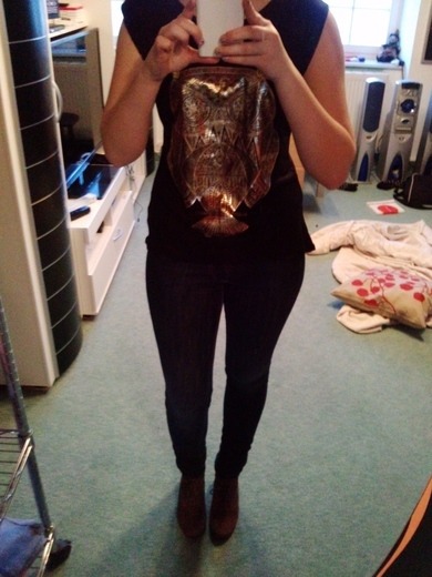 drei normale tops :)
oben links: eule
oben rechts: zwei so kreuze^^