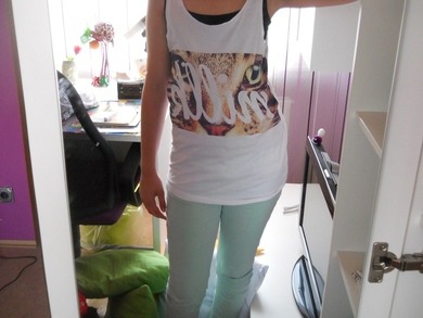 Steht mir das? :)
Und was ich noch fragen wollte: Weiß jemand, wieso das Millk mit zwei l geschrieben wird??? :D Steht mir das? :)
Und was ich noch fragen wollte: Weiß jemand, wieso das Millk mit zwei l geschrieben wird??? :D