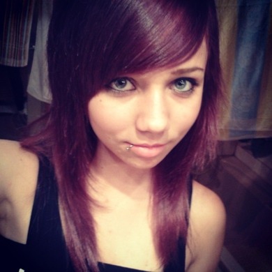 lila hair <3 
wie findet ihre 's? :) lila hair <3 
wie findet ihre 's? :)