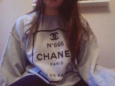 Weiss jemand wo es diesen pullover gibt? :) Weiss jemand wo es diesen pullover gibt? :)
