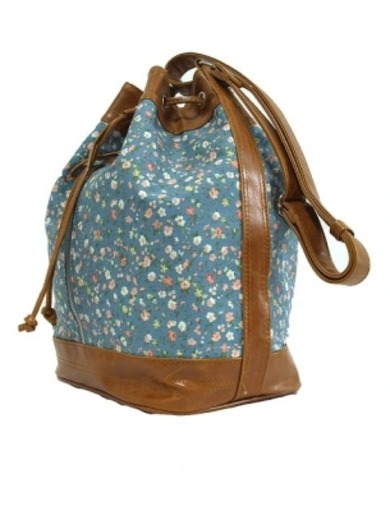diese tasche..? :D