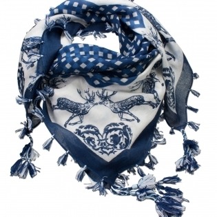 Wie wär's mit einem trendigen Trachtentuch?