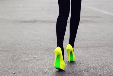 wie findet ihr die schuhe??
ich finde sie hammer geil(: