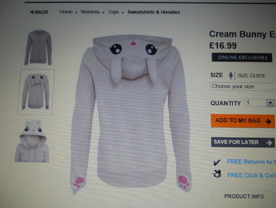 Kaufen? :)

http://www.newlook.com/shop/womens/tops/cream-bunny-ears-hoodie_276530714