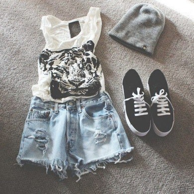 Wo Shirt und Mütze kaufen? :) Wo Shirt und Mütze kaufen? :)