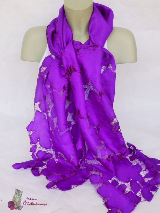 Wie Gefällt euch dieser selbst hergestellte Schal? Wie Gefällt euch dieser selbst hergestellte Schal?