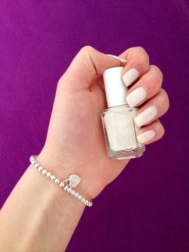 Wie findet ihr essie? :) Wie findet ihr essie? :)