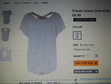 Und wie ist das? :)
Abfotografiert sieht es doof aus ;D
Hier ist nochmal der Link:

http://www.newlook.com/shop/womens/tops/cream-cross-over-back-t-shirt_261099311